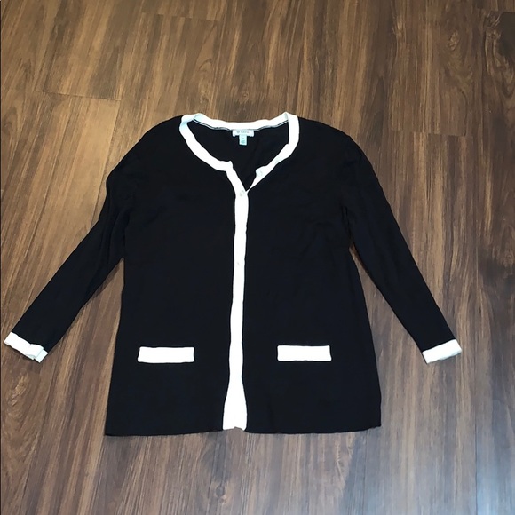 Susina Sweaters - Susina Black and white trimmed cardigan Susina Sweaters - Susina Black and white trimmed cardigan
